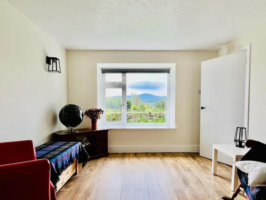Cosy Country House In Deeside Finzean Room photo